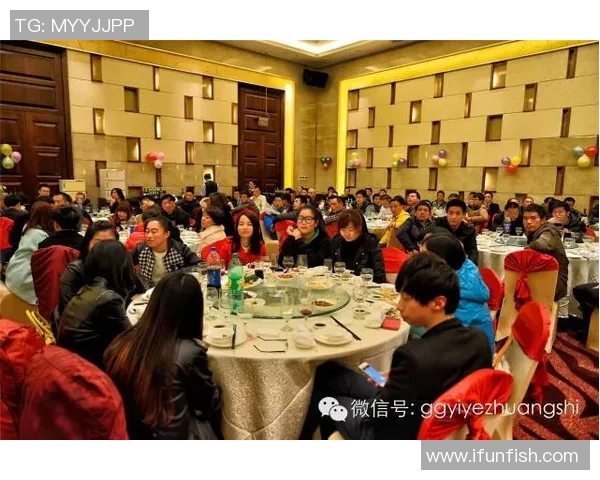 足球明星们齐聚一堂送祝福微信图片传递新春喜悦与团圆温情